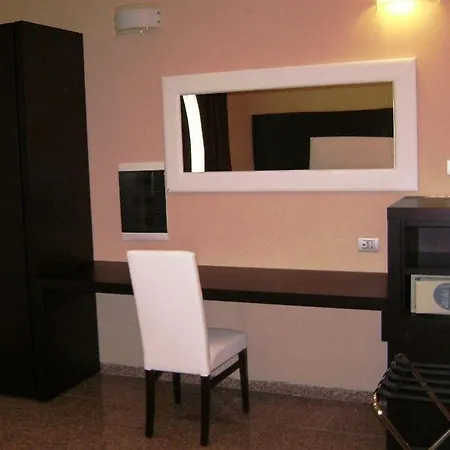 Eh Rome Airport Euro House 3*