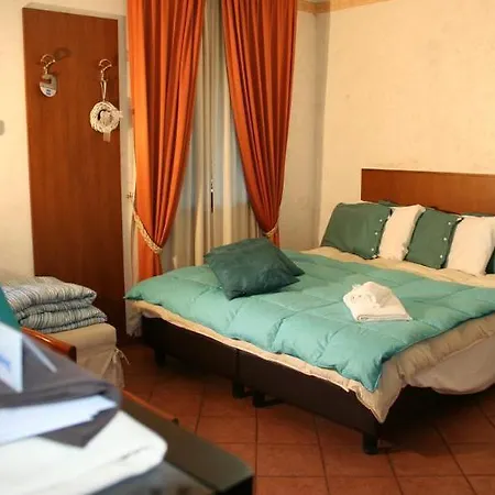 מלון Eh Rome Airport Euro House 3*