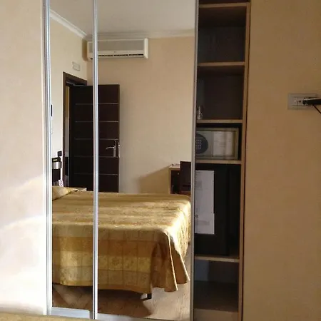 Eh Rome Airport Euro House פיומיצ'ינו
