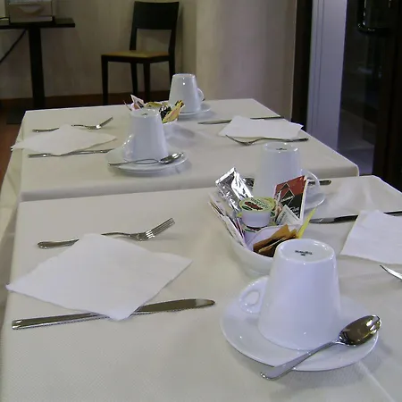 מלון Eh Rome Airport Euro House